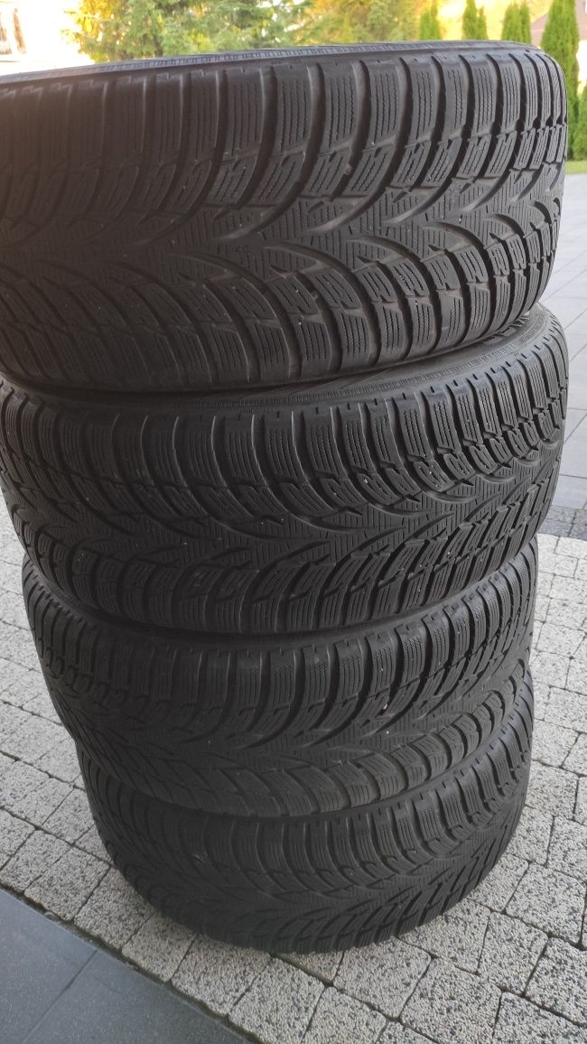 Opony wielosezonowe  Nokian WR D3 225/50 R17