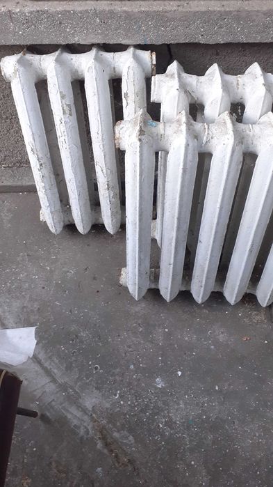Продам батареи чугунные для водяного отопления. В наличии 50 секций