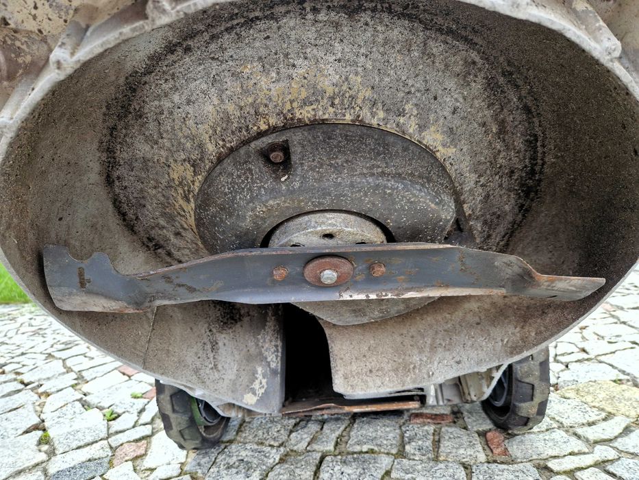 Kosiarka spalinowa ETESIA 6KM KAWASAKI bieg do tyłu napęd -PROFESJONAL