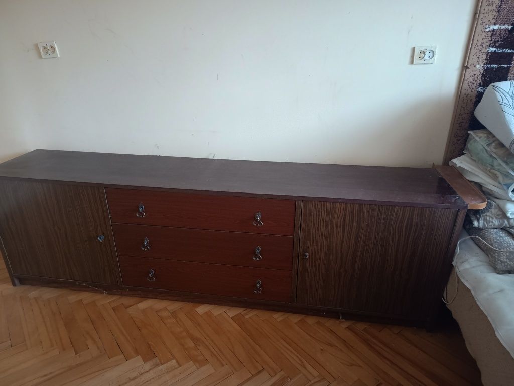 Oddam mebel, komodę , jamik