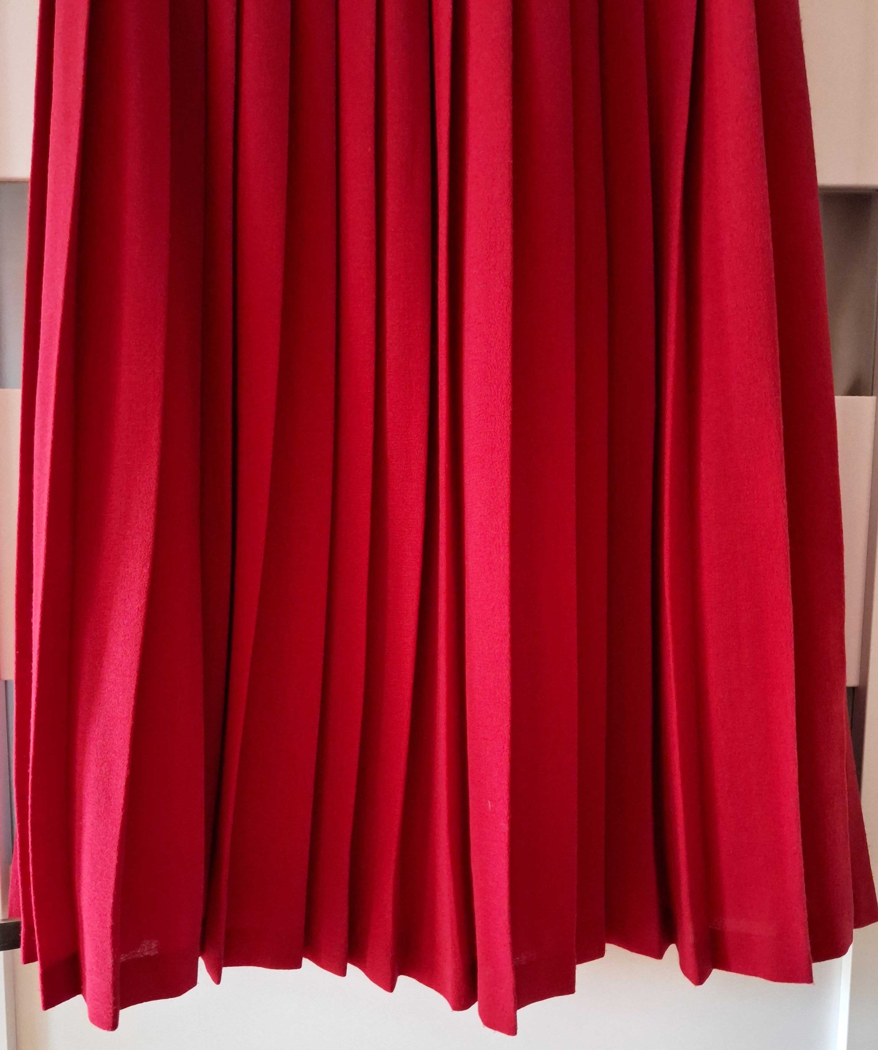 Czerwona plisowana spódnica z zakładkami Country Casuals vintage