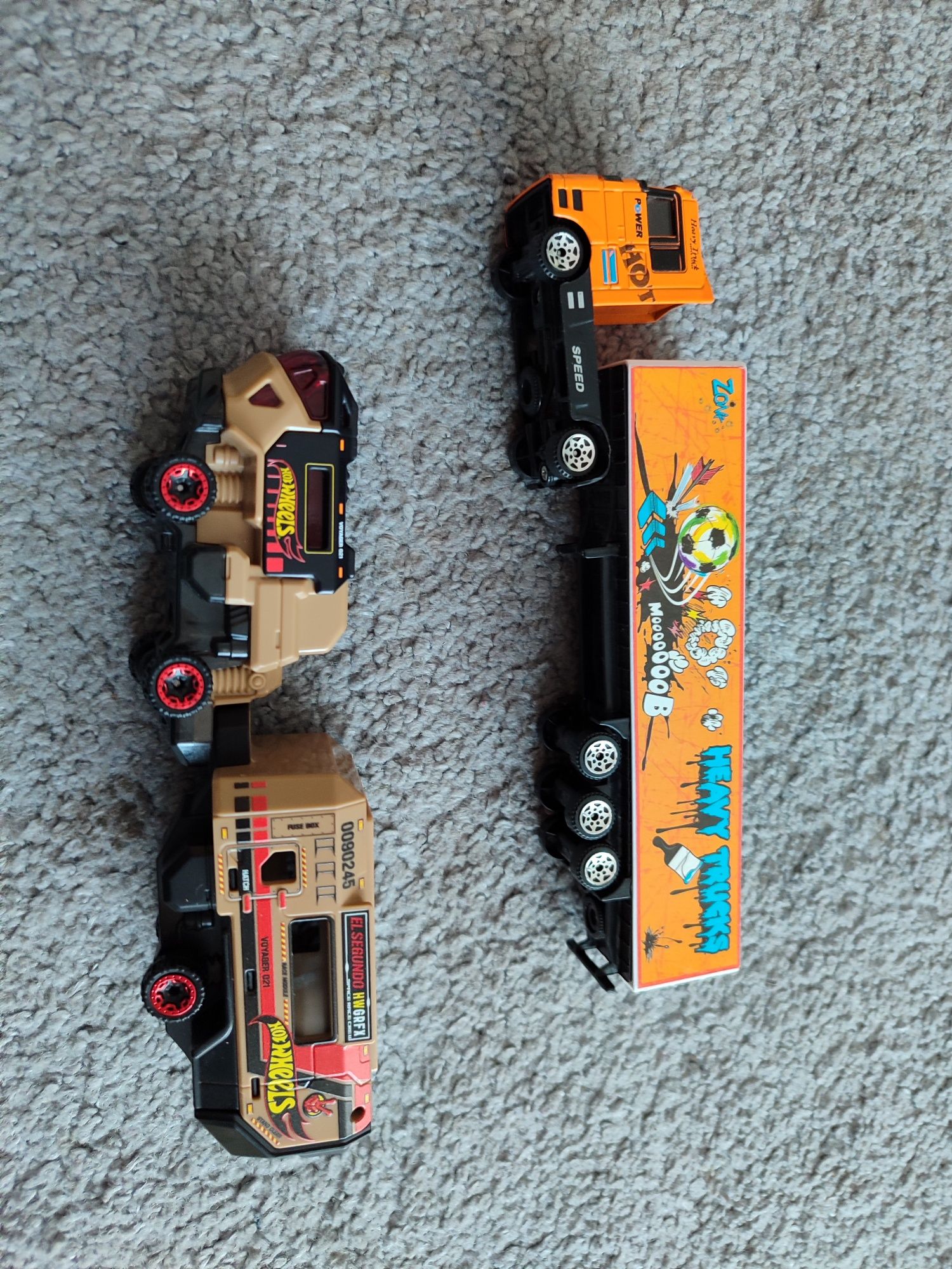 2 pojazdy hot wheels