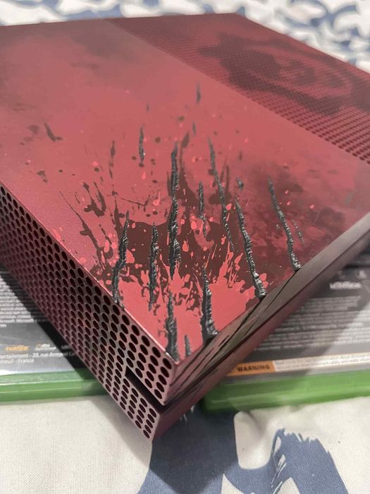 Xbox One S Gears of War