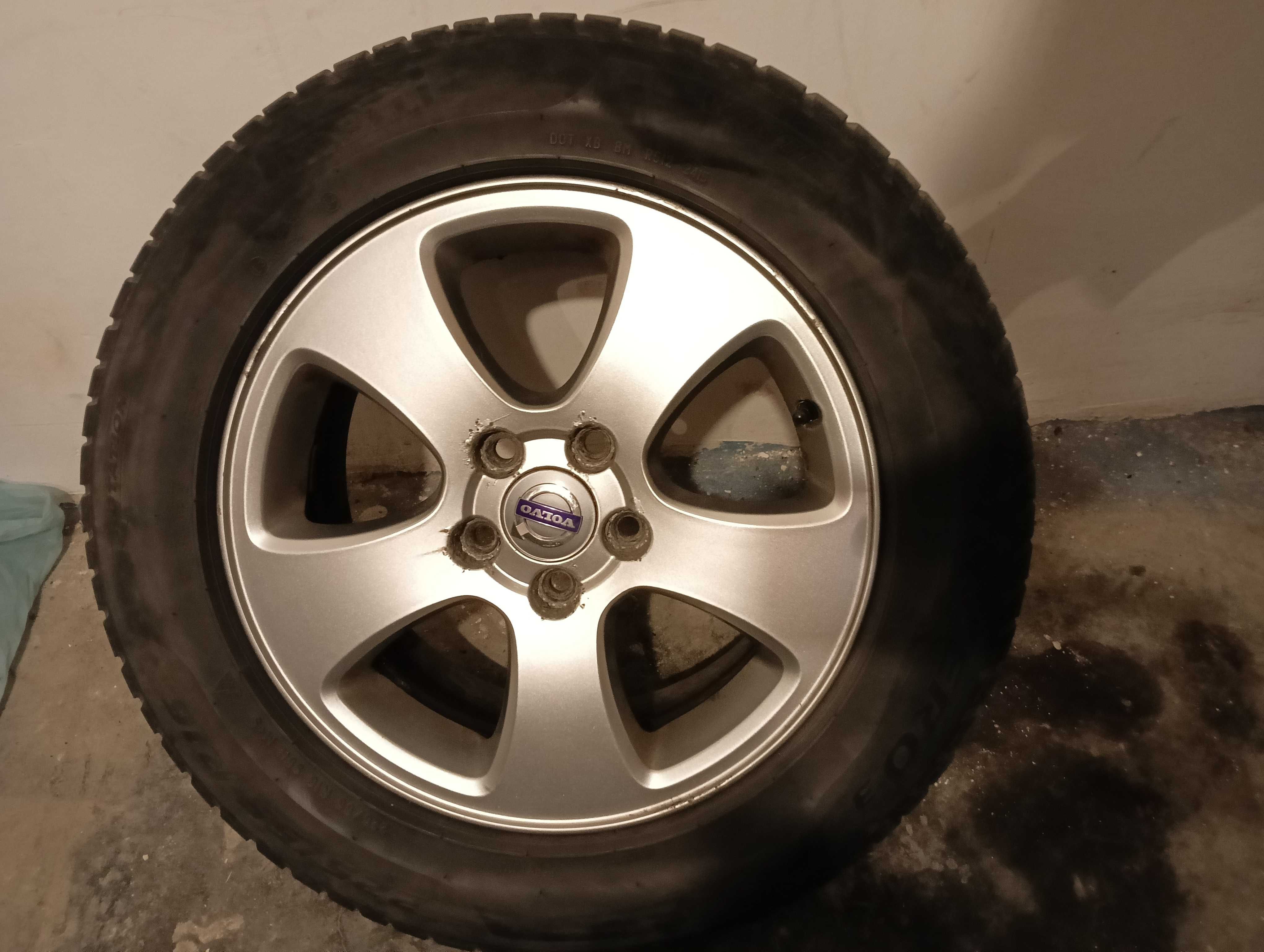 Kompletne oryginalne koła zimowe Volvo 225/55 R16