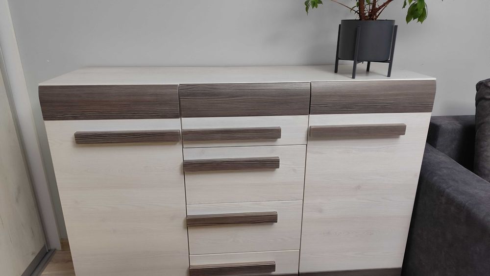 Komoda w stanie idealnym