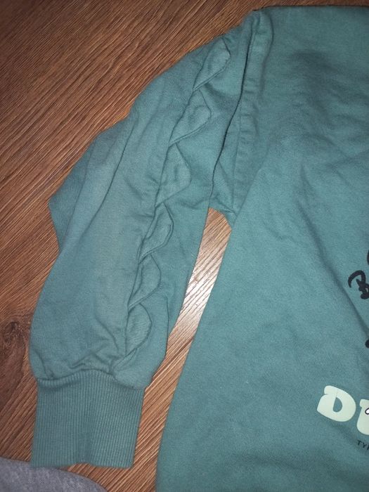 Bluza, bluzka i.bezrekawnik rozm 122 a wszystko z motywem dla Fana din