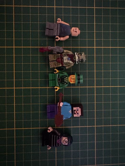 Lego zestaw figurek Mix - Chima, Minecraft etc