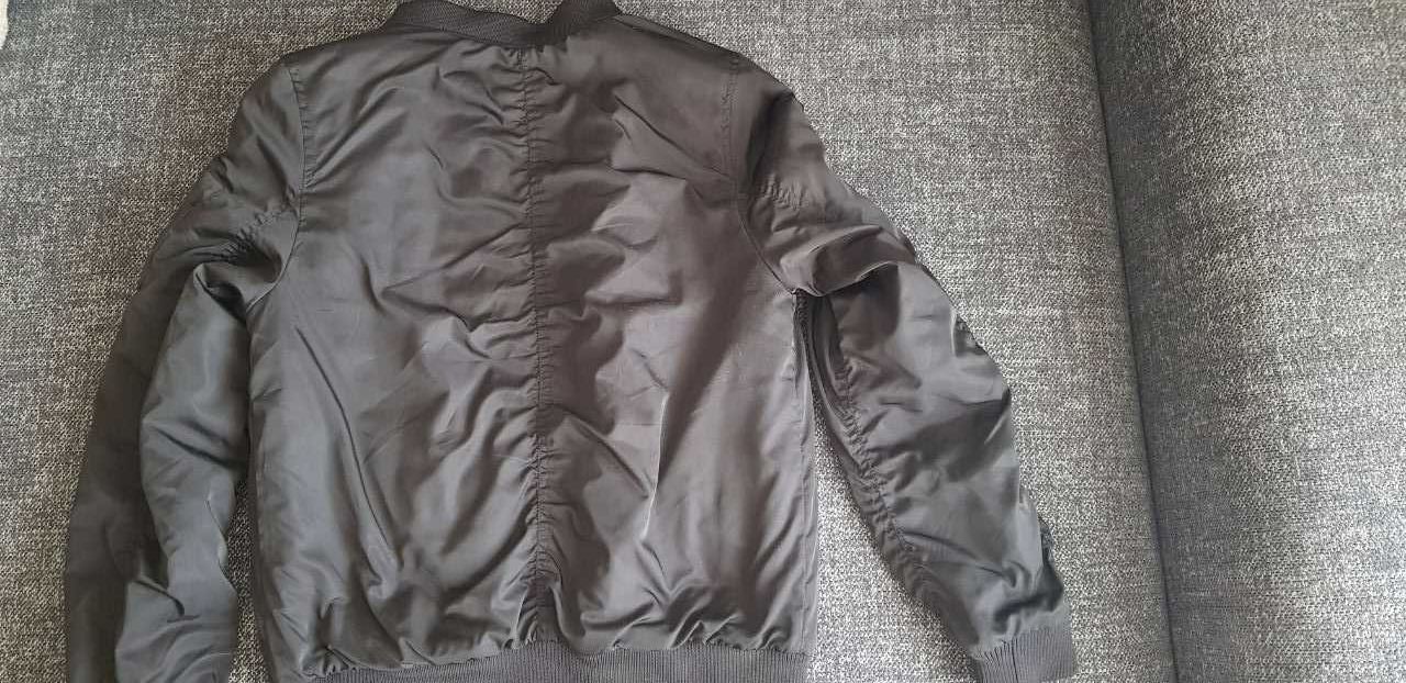 Бомбер куртка утеплена H&M р.140-155