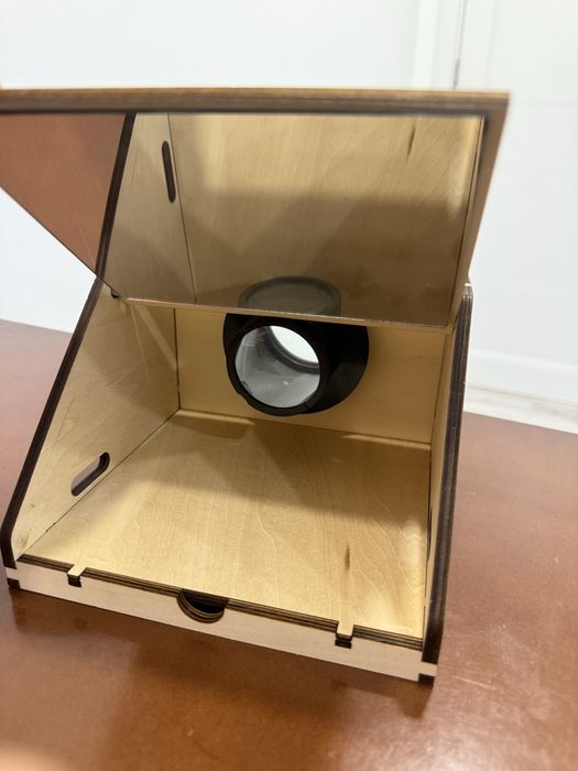 DIY-проектор для смартфона | Дерев’яний корпус + лінза