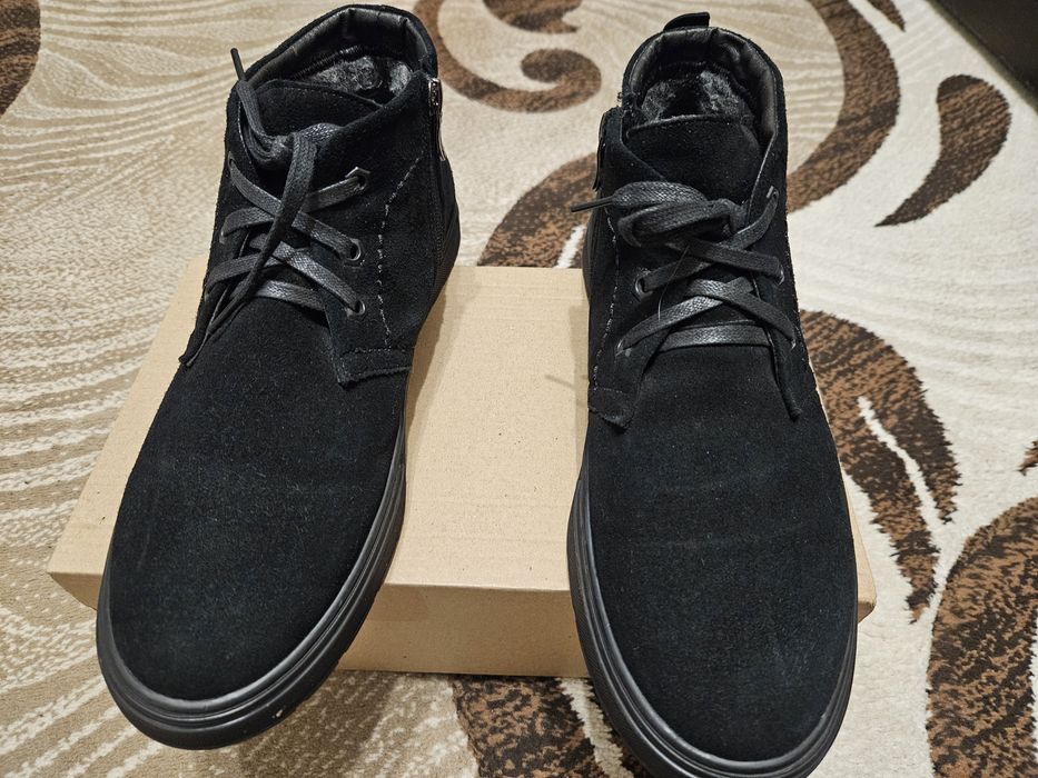 Чоловічі зимові замшеві черевики