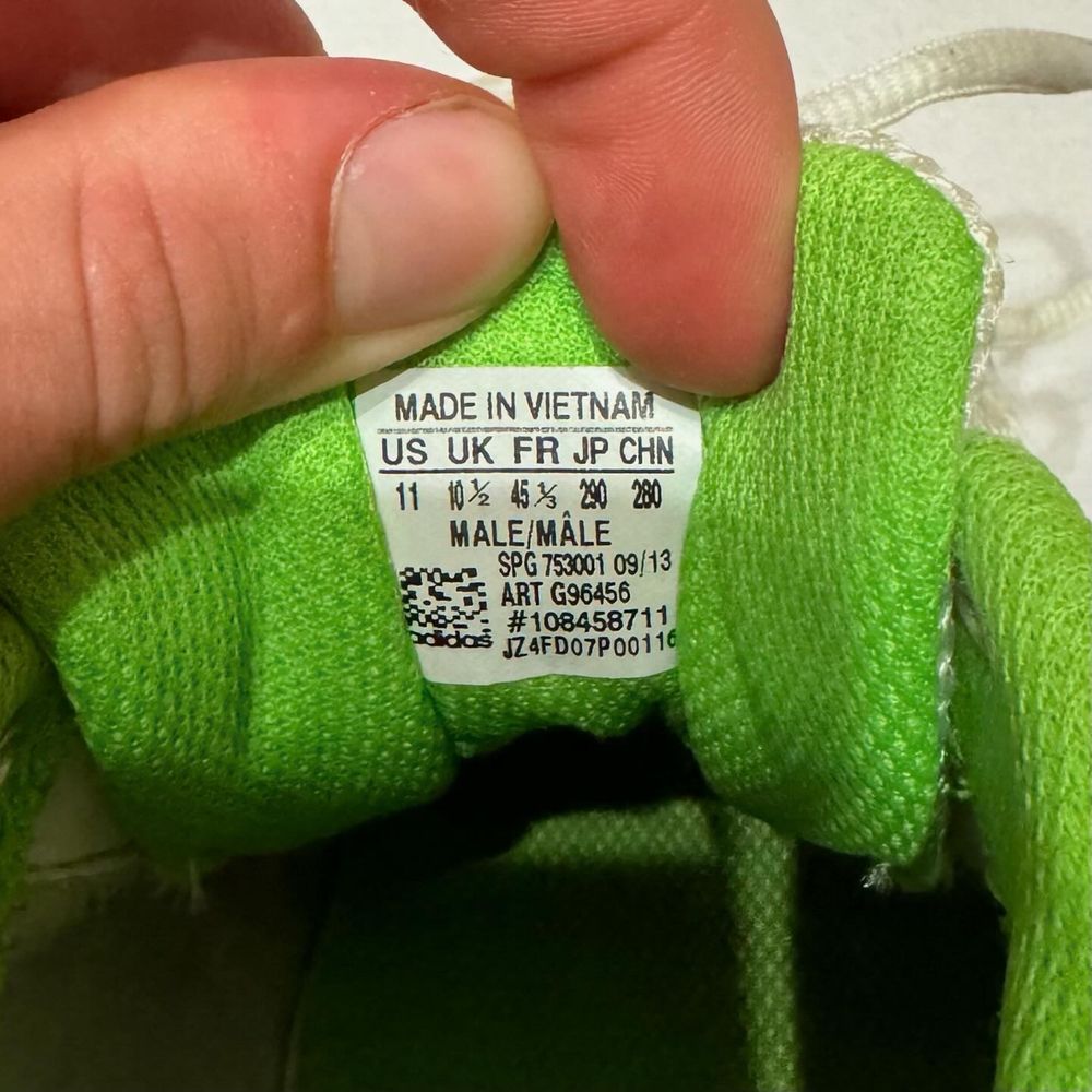Кросівки Adidas Court Response 45 розмір