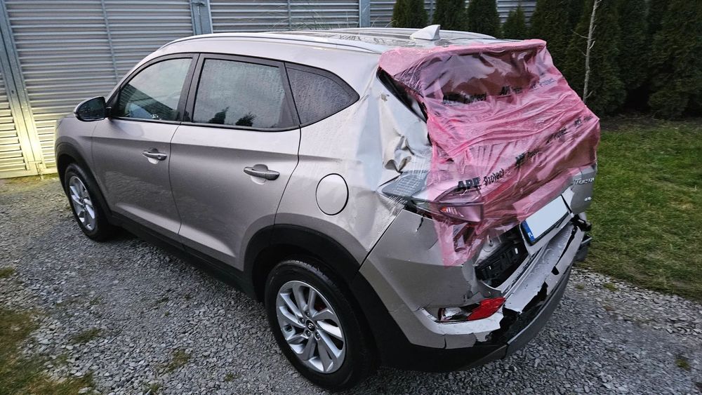 Hyundai Tucson Uszkodzony Zarjestrowany 4WD przebieg