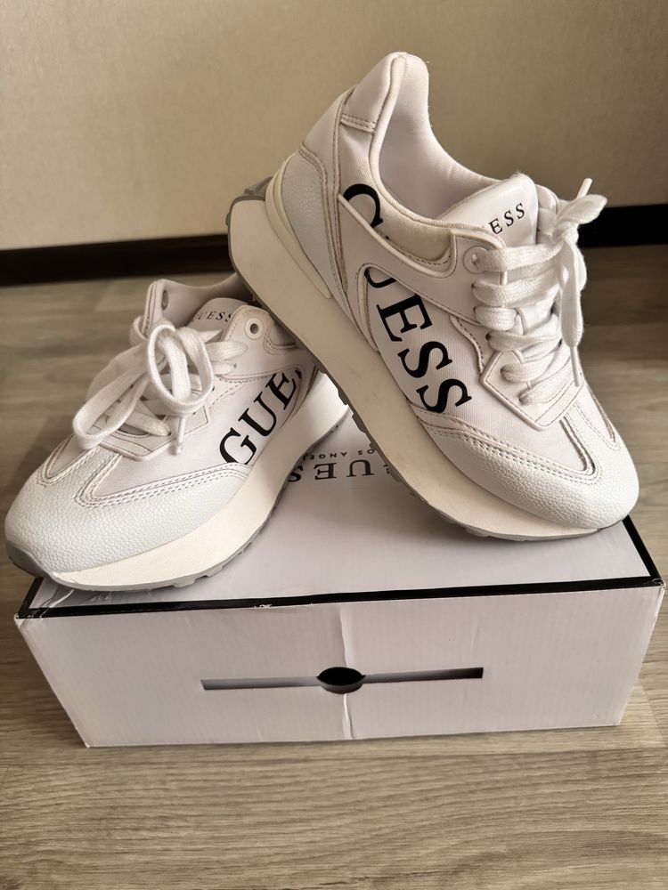 Кросівкі GUESS (оригінал)