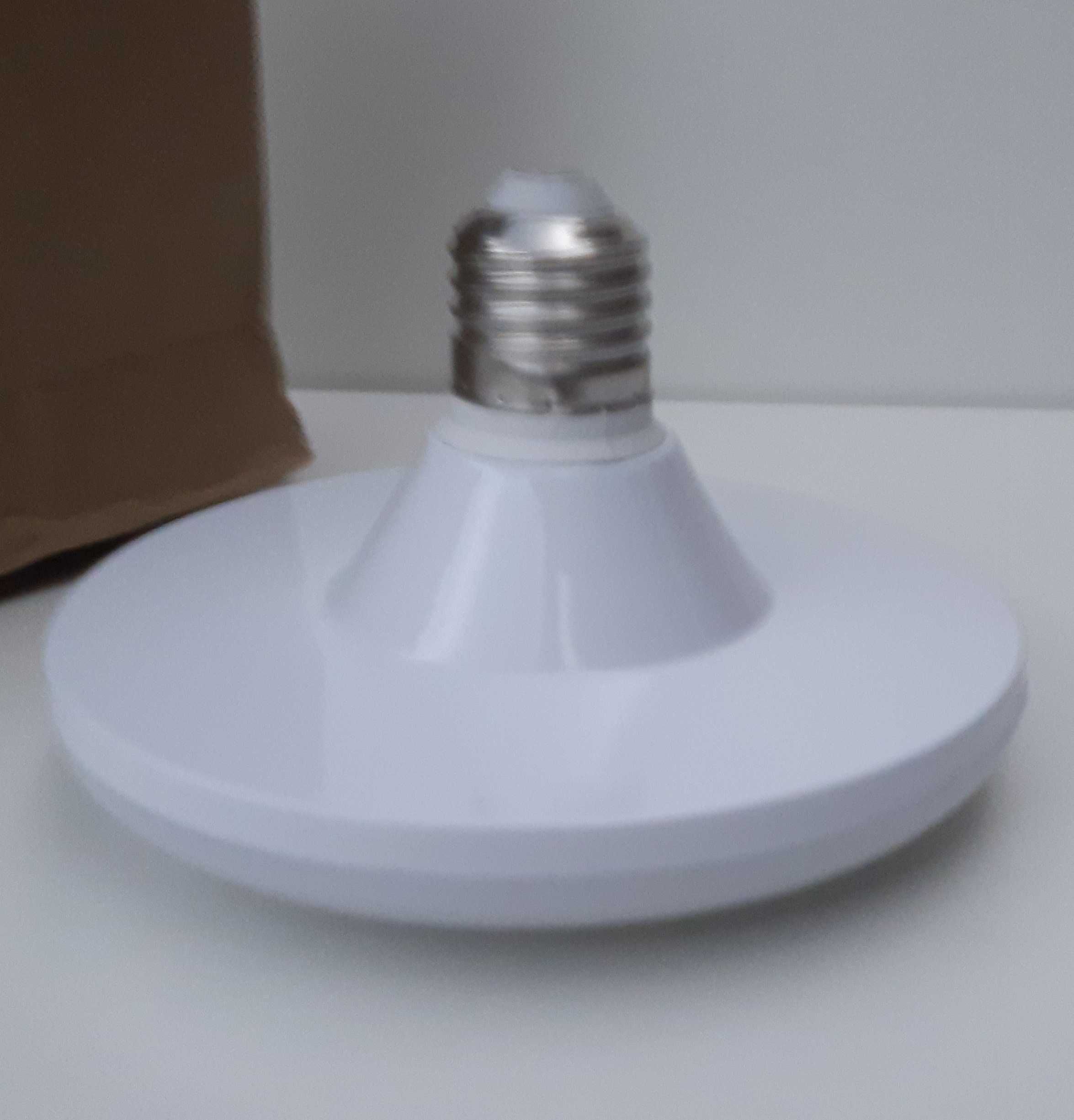 Lâmpada Circular tipo Ovni LED 30W Branco Frio E27 Nova
