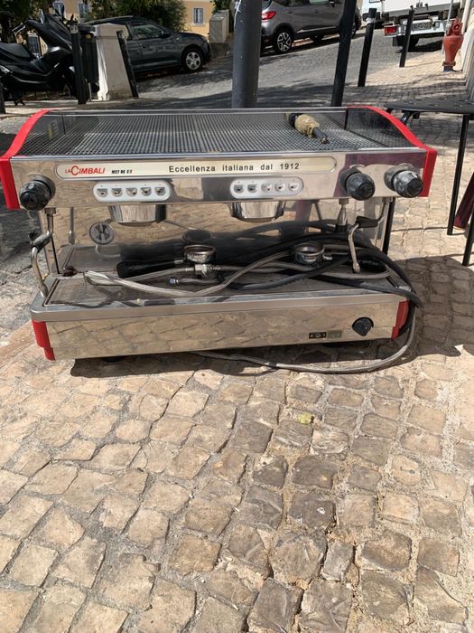 Vendo maquina de cafe nova