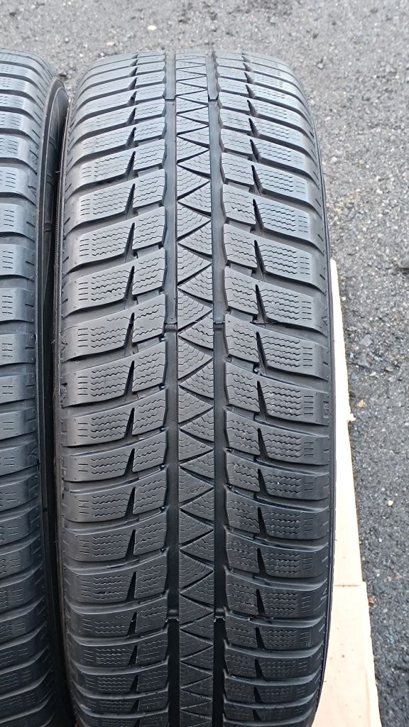 215/60R16 99H Falken HS449 Eurowinter