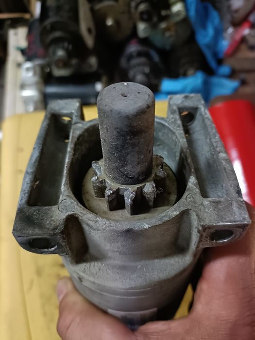 Rozrusznik do traktorek kosiarka silnik honda gx620 wał pionowy 2216