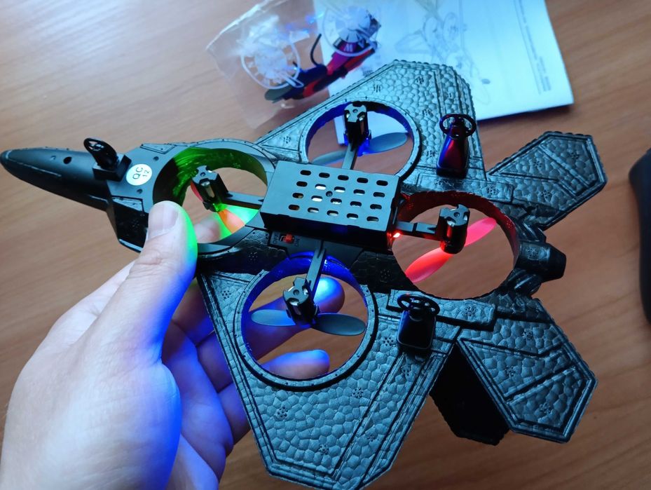 Літак Винищувач на радіокеруванні Подарунок хлопцю