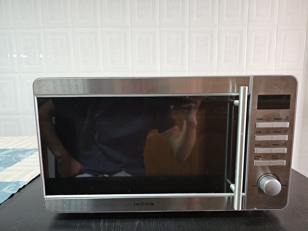 Microondas IKOHS cinzento 20L