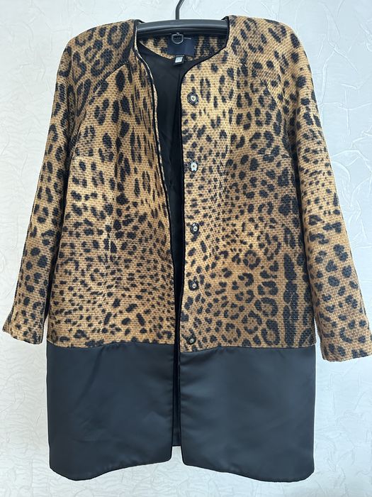 Пальто Roberto cavalli