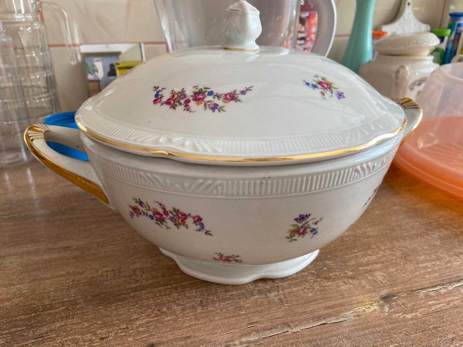 Waza do zupy - porcelanowa