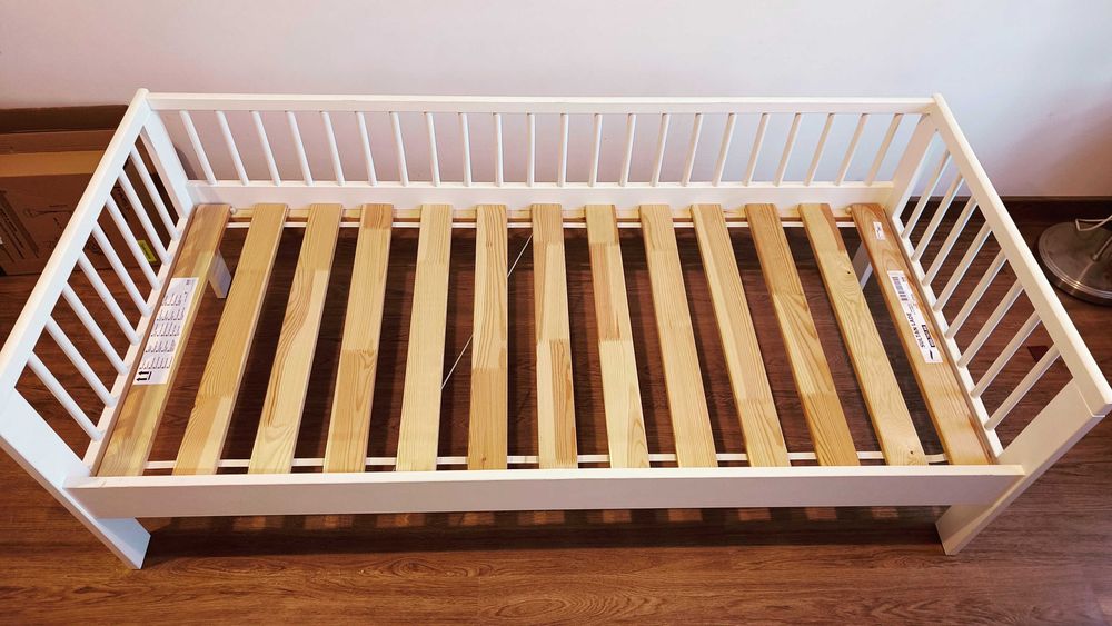 IKEA łóżko dziecięce + materac