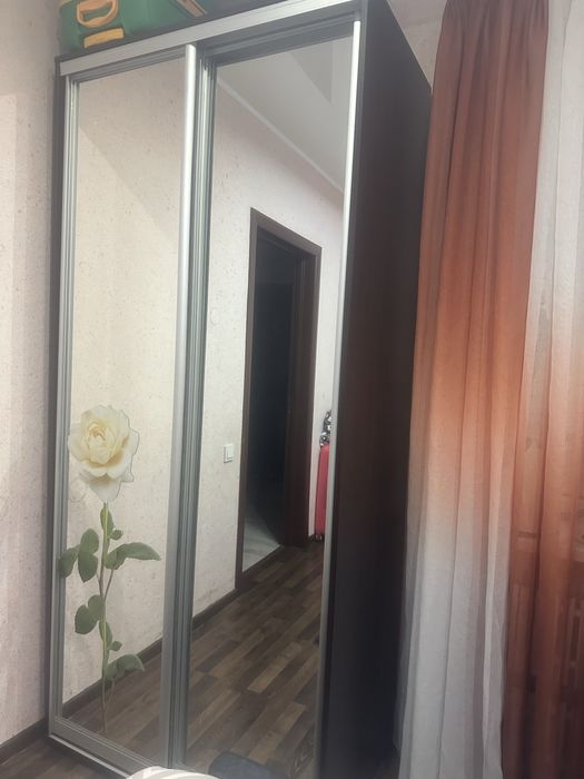 Продам шкаф купе