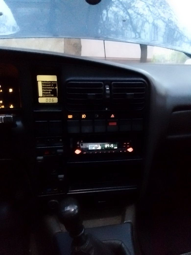 Opel Omega a  CD