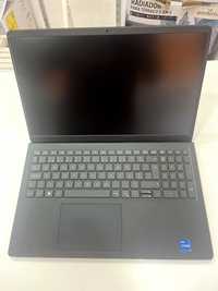 Dell Vostro 3520 i5-11th Gen