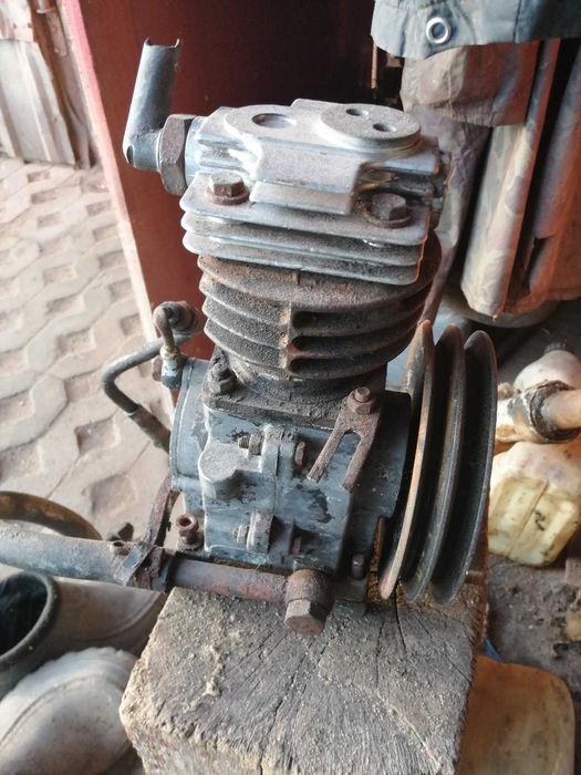 Sprężarka powietrza,Ursus,C-328,C-330,C-360 3p,Perkins,Stan db,WYSYŁKA