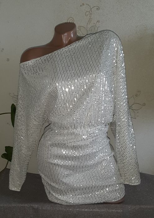 Вечернее платье,в паетках