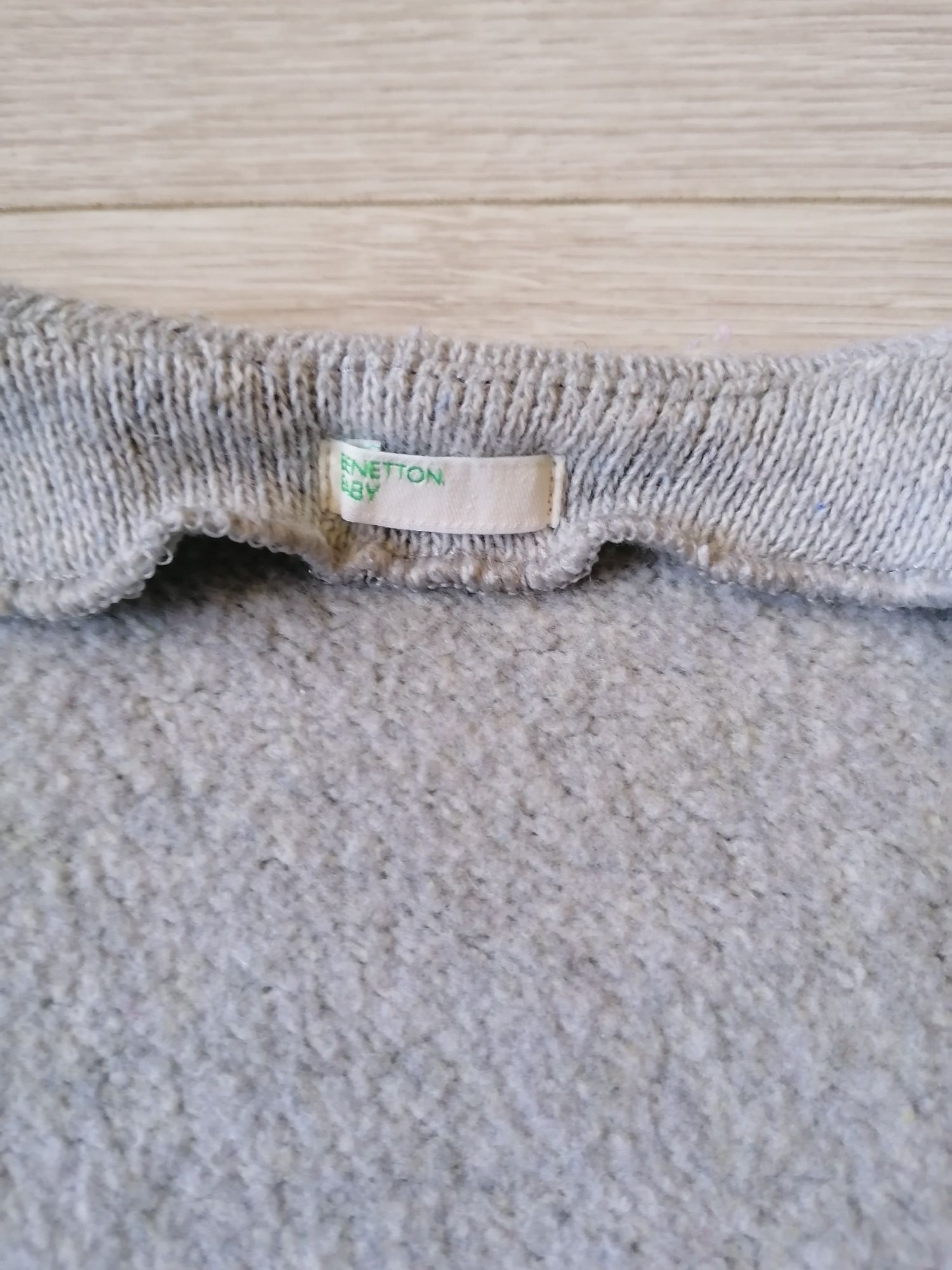 Sweter sweterek 68 benetton szary