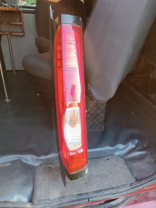Задний стоп Renault traffic, opel vivaro
