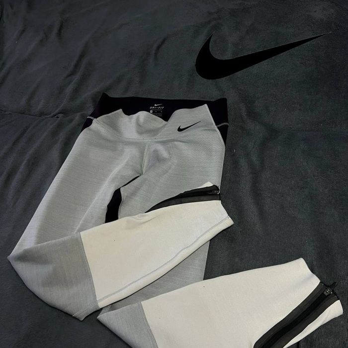Спортивные лосины nike‼️ СУПЕР СКИДКА ‼️белого серого фиолетового m