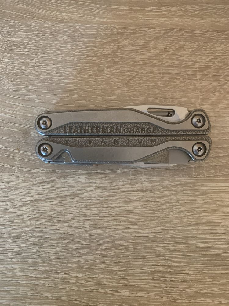 Мультитул Leatherman Titanium