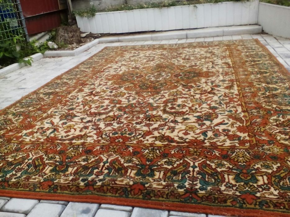 Ковер в хорошем состоянии