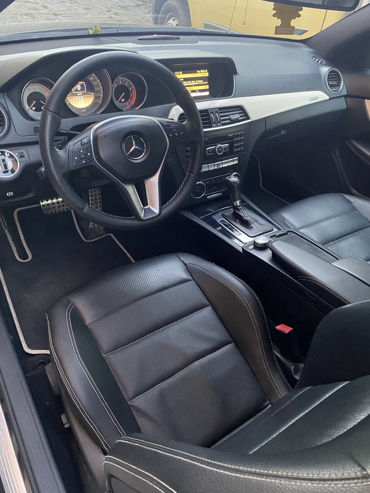 Mercedes C180 W204 coupe Edition 1