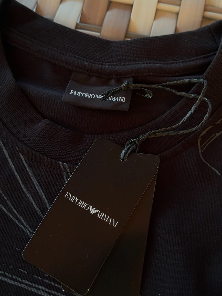 Футболка Emporio Armani