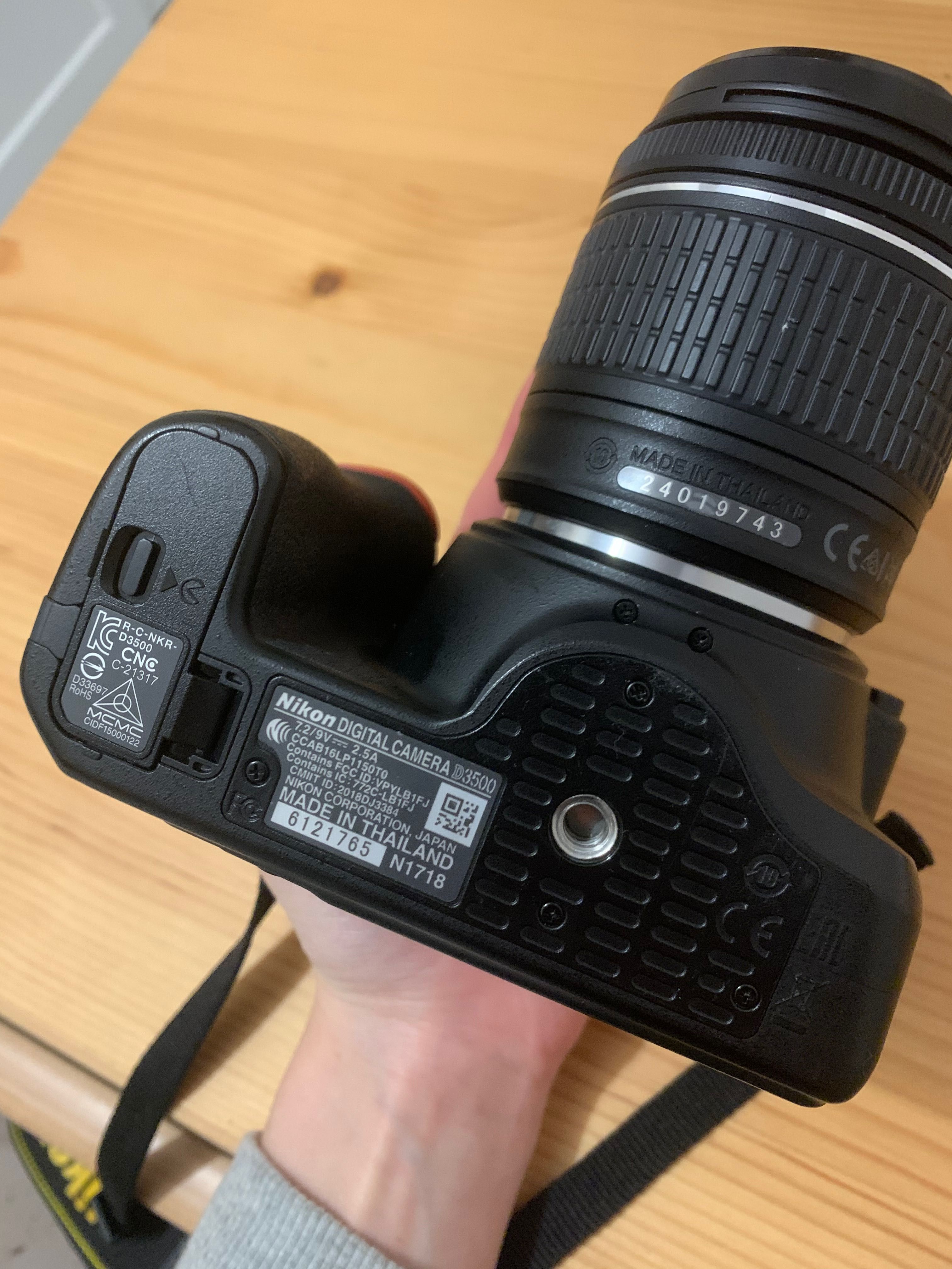 Nikon D3500+, bateria, ladowarka, objektyw, łańcuszek torebka orygin.