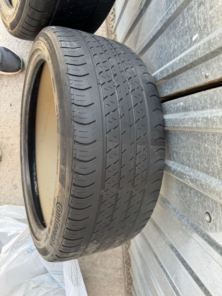 Продам резину 235/40 R19 Continental Pro Contact rx