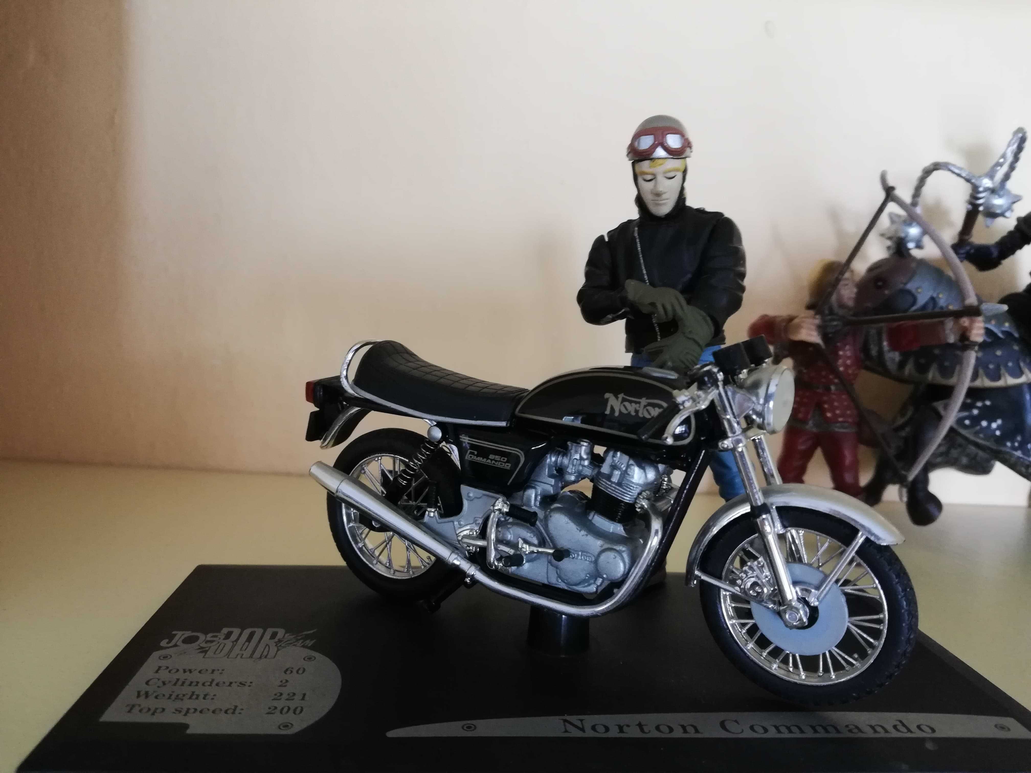 Norton - Commando 850 Joe Bar Team - Solido - 1/18 - Autos Miniatures