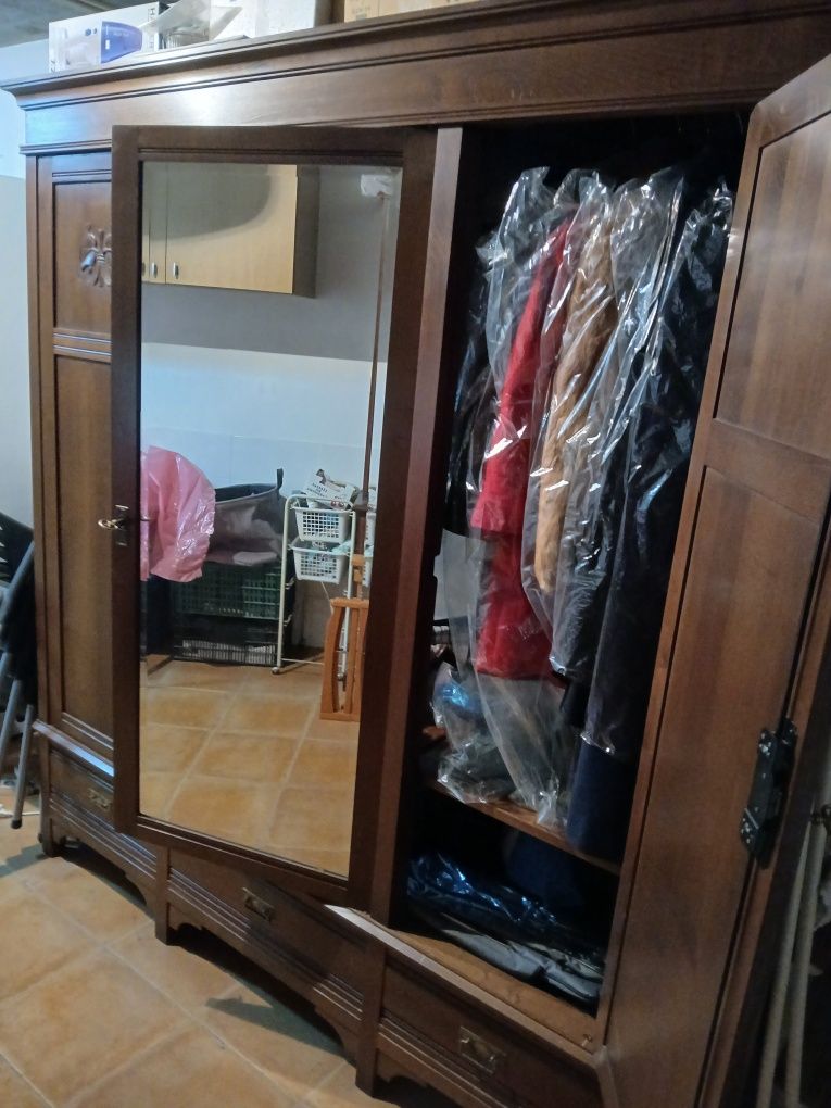 Roupeiro de quarto com