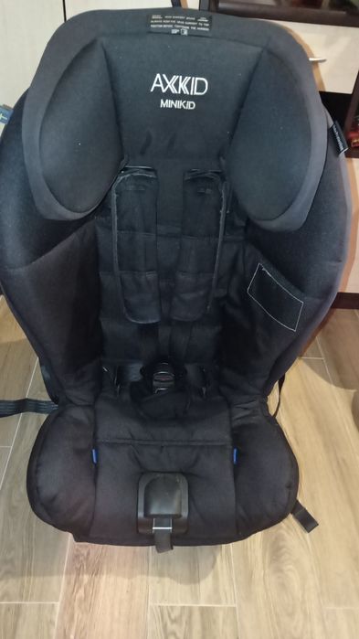 Fotelik Axkid Minikid 9-25 kg