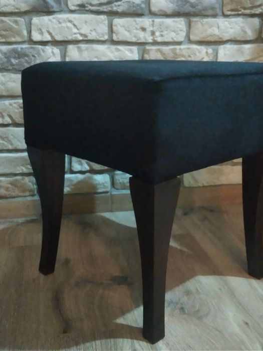 Stołek , pufa, taboret.