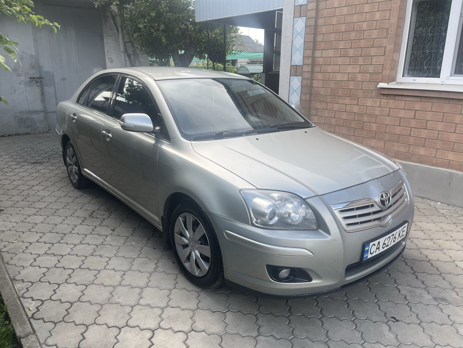 Продам Тойота Авенсіс