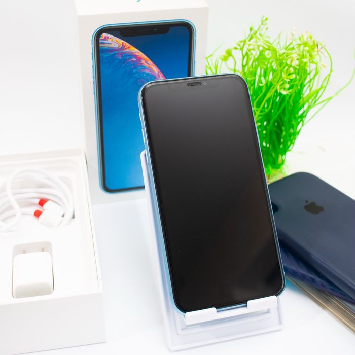 iPhone XR на 128 ГБ АКБ 100% айфон