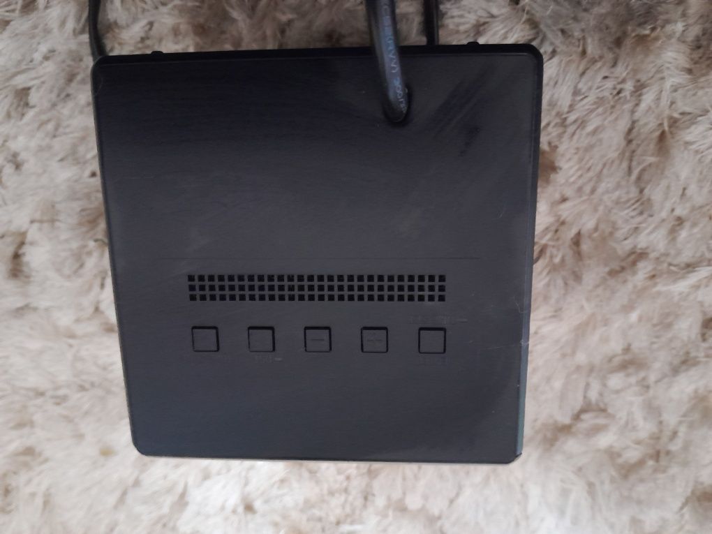 Radiobudzik SONY ICF-C1B