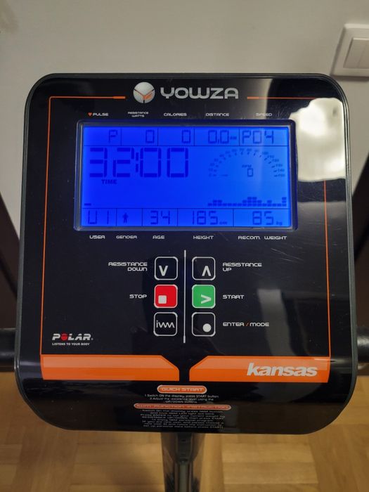 Rower stacjonarny elektromagnetyczny 8kg koło Yowza Kansas Reebok B5.1