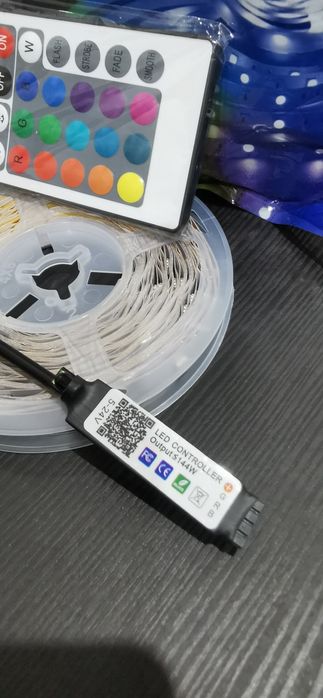 Fita LED 10 mts c/ comando e App [NOVO]
