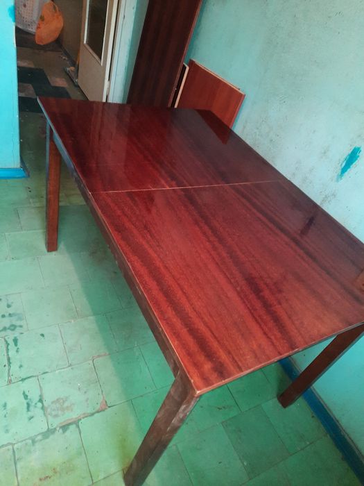 Продам стол ,раскладной.